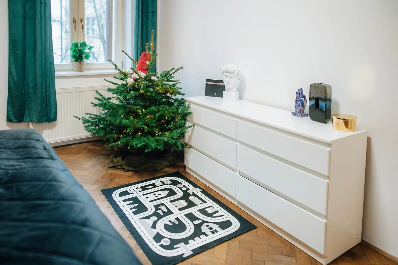 Cinematic Apartment With Pool Table & Cinema Room In The Heart Of Prague